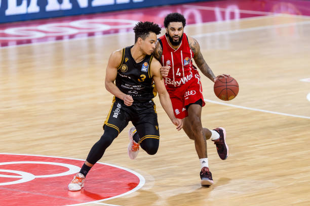 也意在借助 也意在借助