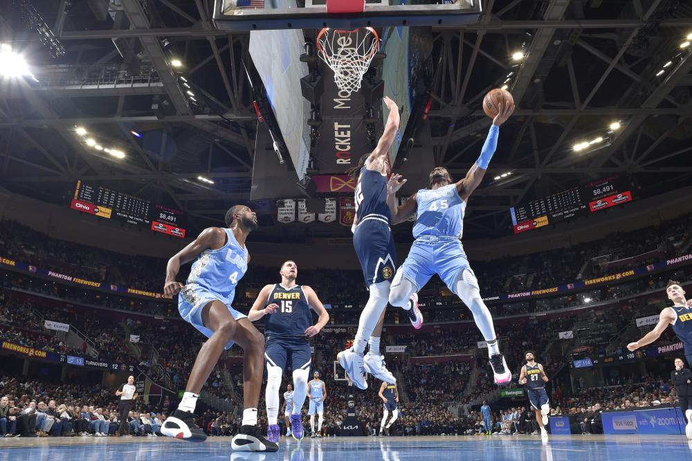 巨大的替代 巨大的替代